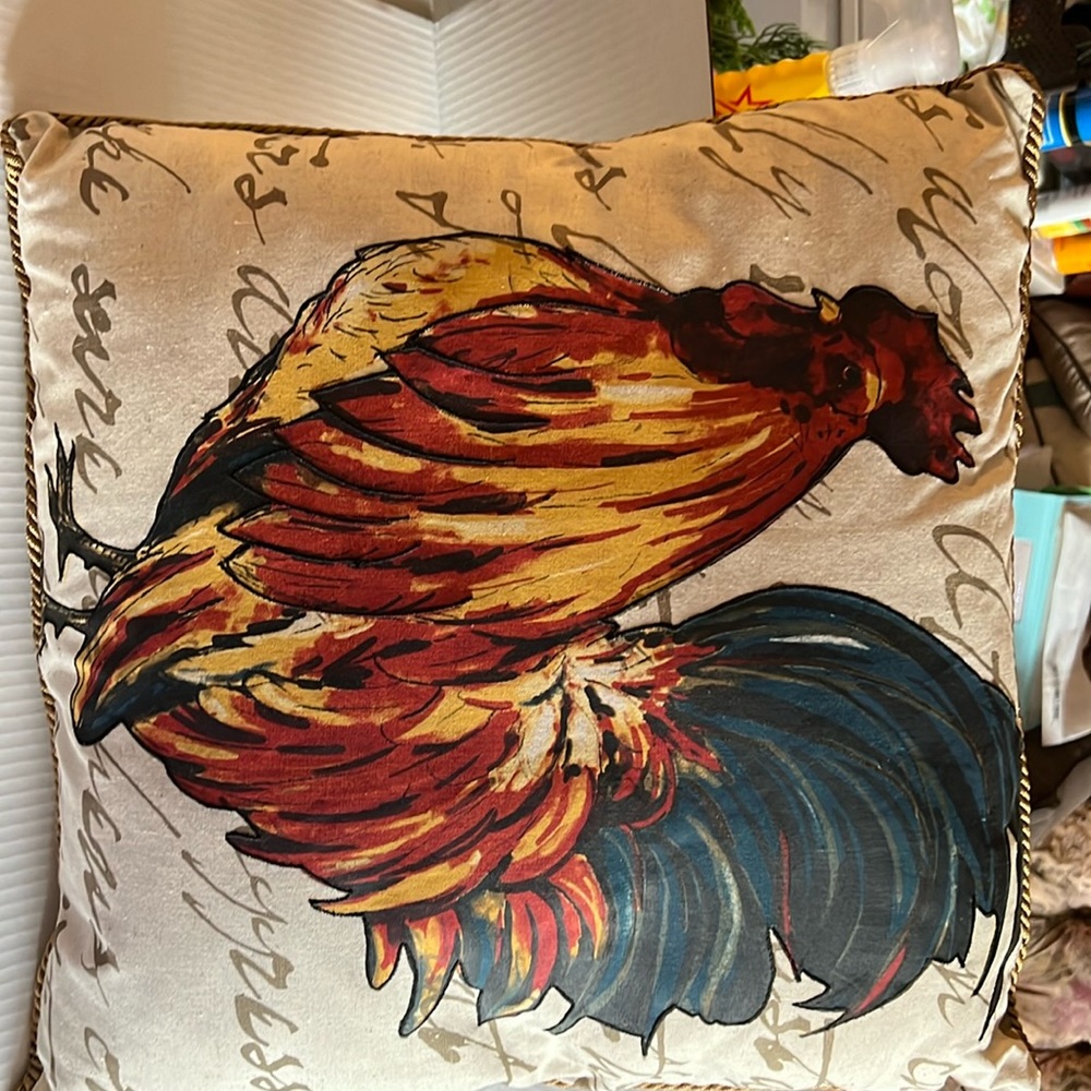 5 Rooster pillows, muslin color, zippered to remove and clean covering washing